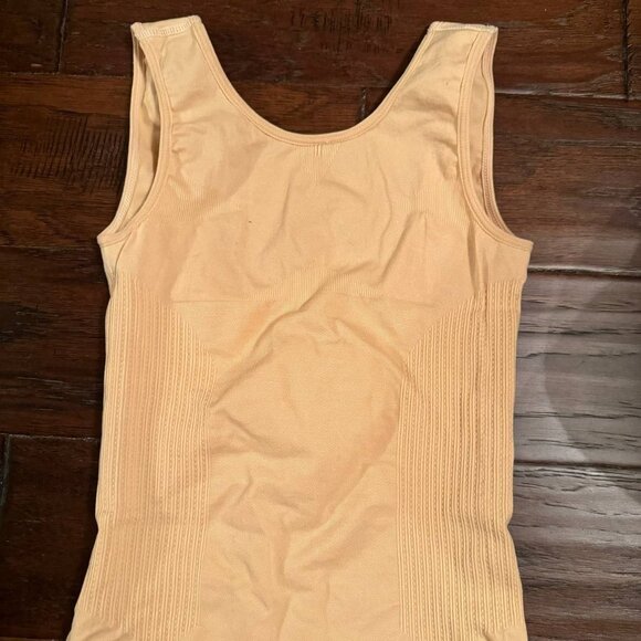 NWOT!  Body Shaper with Slimming Panels & Wide Straps in Tan - Size Small/Medium - Picture 9 of 11